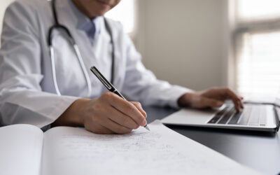 Diplomados en el área de salud: ¿qué están estudiando los profesionales de la salud hoy?